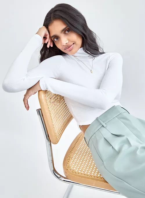 Wilfred Only Cropped Turtleneck 5 Wilfred Only Cropped Turtleneck - Image 3