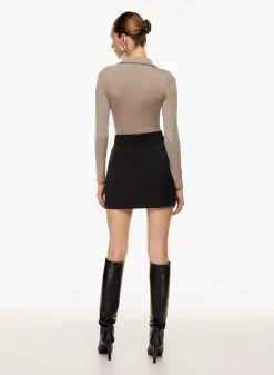 Babaton Contour Polo Longsleeve Bodysuit 14 Babaton Contour Polo Longsleeve Bodysuit -ARITZIA Shop f22 01 a01 101498 18914 on e