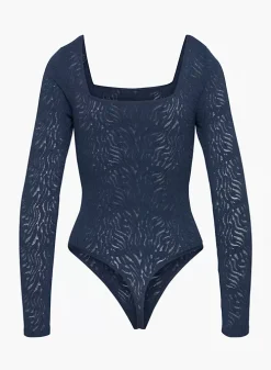 Babaton Shapelace Longsleeve Bodysuit -ARITZIA Shop f22 01 a01 103912 1702 off b