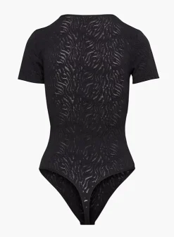 Babaton Shapelace Crew Bodysuit 16 Babaton Shapelace Crew Bodysuit -ARITZIA Shop f22 01 a01 103915 1274 off b