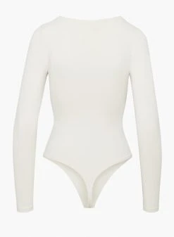 Babaton Contour V-neck Longsleeve Bodysuit 16 Babaton Contour V-neck Longsleeve Bodysuit -ARITZIA Shop f22 01 a01 78564 15104 off b
