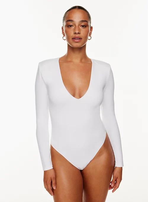 Babaton Contour Shoulder Pad V-neck Bodysuit 3 Babaton Contour Shoulder Pad V-neck Bodysuit