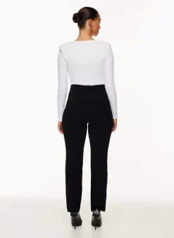 Babaton Contour Shoulder Pad V-neck Bodysuit 13 Babaton Contour Shoulder Pad V-neck Bodysuit -ARITZIA Shop f22 01 a01 91665 1275 on e