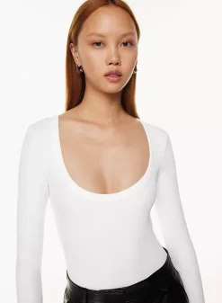 Babaton Formarib Scoopneck Longsleeve Bodysuit 12 Babaton Formarib Scoopneck Longsleeve Bodysuit -ARITZIA Shop f22 01 a01 97746 1275 on c