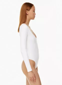 Babaton Formarib Scoopneck Longsleeve Bodysuit 13 Babaton Formarib Scoopneck Longsleeve Bodysuit -ARITZIA Shop f22 01 a01 97746 1275 on d