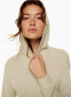 TNA Remy Waffle Longsleeve -ARITZIA Shop f22 03 a01 103571 27418 on c