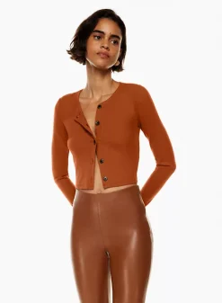 Wilfred Neptune Longsleeve -ARITZIA Shop f22 04 a01 100427 27384 on d