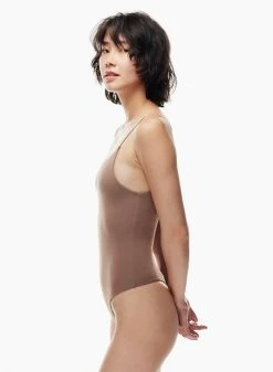 Babaton Contour One-shoulder Cami Bodysuit 14 Babaton Contour One-shoulder Cami Bodysuit -ARITZIA Shop s22 01 a01 98359 18914 on e