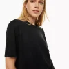 The Group By Babaton Linen Relaxed T-shirt -ARITZIA Shop s23 00 a01 107475 1274 on a