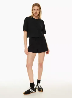 The Group By Babaton Linen Relaxed T-shirt -ARITZIA Shop s23 00 a01 107475 1274 on b