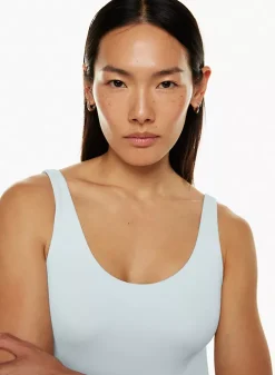 Babaton Contour Scoopneck Bodysuit 13 Babaton Contour Scoopneck Bodysuit -ARITZIA Shop s23 01 a01 101291 5391 on c