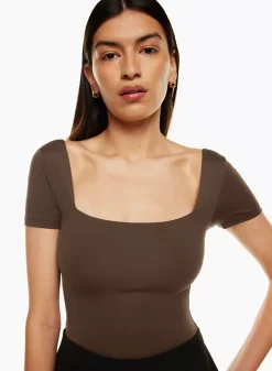 Babaton Contour Squareneck Shortsleeve T-shirt