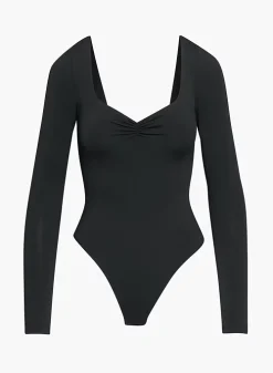 Babaton Contour Sweetheart Longsleeve Bodysuit 17 Babaton Contour Sweetheart Longsleeve Bodysuit -ARITZIA Shop s23 01 a01 106664 1274 off a