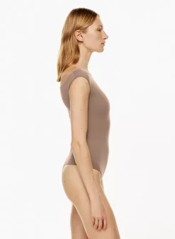 Babaton Sconce Contour Bodysuit 16 Babaton Sconce Contour Bodysuit -ARITZIA Shop s23 01 a01 107695 18914 on f