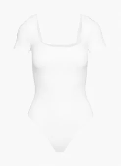 Babaton Contour Squareneck Shortsleeve Bodysuit 17 Babaton Contour Squareneck Shortsleeve Bodysuit -ARITZIA Shop s23 01 a01 98906 1275 off a