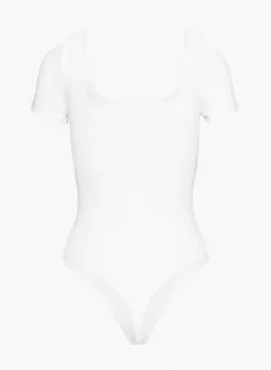 Babaton Contour Squareneck Shortsleeve Bodysuit 18 Babaton Contour Squareneck Shortsleeve Bodysuit -ARITZIA Shop s23 01 a01 98906 1275 off b
