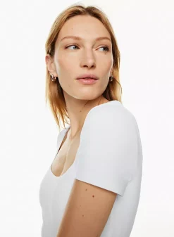 Babaton Contour Squareneck Shortsleeve Bodysuit 13 Babaton Contour Squareneck Shortsleeve Bodysuit -ARITZIA Shop s23 01 a01 98906 1275 on c