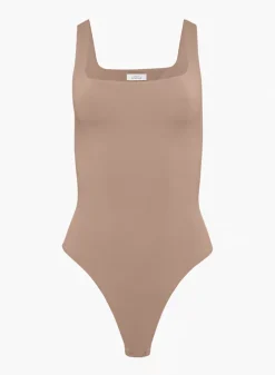 Babaton Contour Squareneck Bodysuit 17 Babaton Contour Squareneck Bodysuit -ARITZIA Shop s23 01 a28 111059 18914 off a