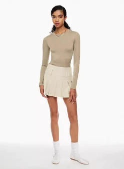 Sunday Best Sinchseamless™ Willow Longsleeve 12 Sunday Best Sinchseamless™ Willow Longsleeve -ARITZIA Shop s23 02 a01 104868 23833 on c