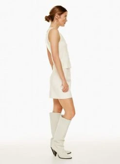 Wilfred Cantata Tank -ARITZIA Shop s23 04 a01 108007 11420 on d