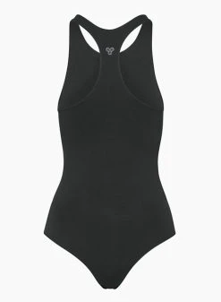TnAction Tnaslick™ Starter Bodysuit 18 TnAction Tnaslick™ Starter Bodysuit -ARITZIA Shop s23 19 a01 105768 1274 off b