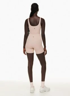 TnAction Tnabutter™ Bound Bodysuit 13 TnAction Tnabutter™ Bound Bodysuit -ARITZIA Shop s23 19 a01 110120 29484 on d